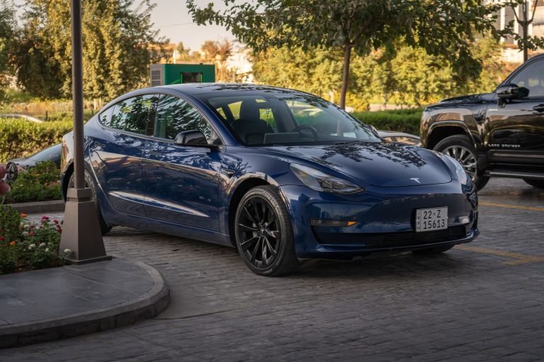 Tesla Model 3 LR 2023 — dovoz z USA